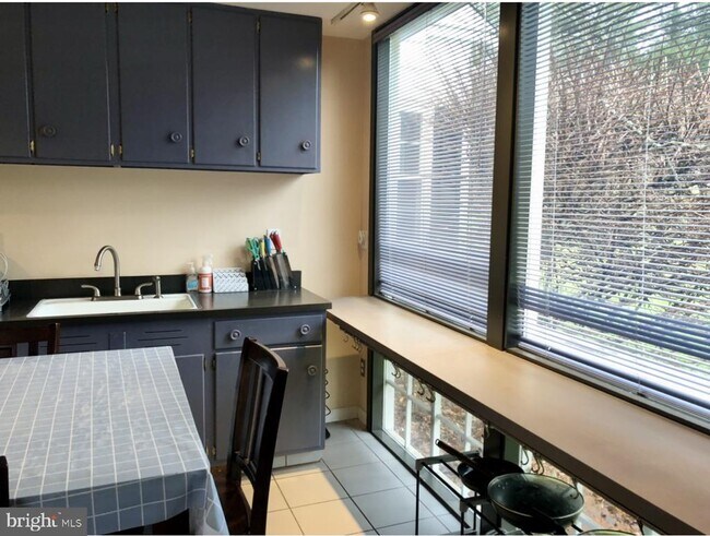 Building Photo - 20 Battlebrook Ln