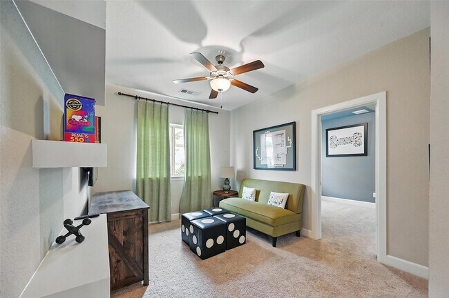 Building Photo - 1605 Cedar Crest Dr