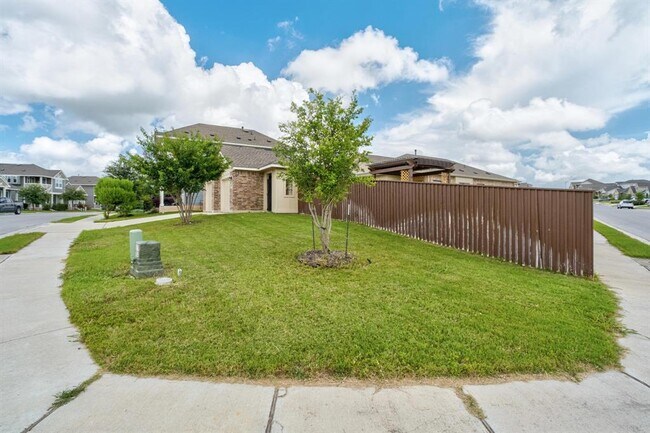 Building Photo - 2947 Brand Iron Dr