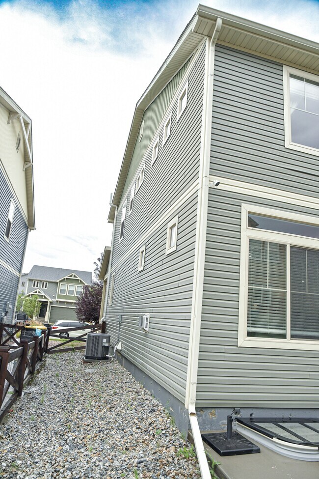 Building Photo - 6797 Backcountry Lp