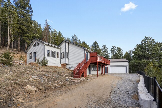 Building Photo - 8892 Martin Ln