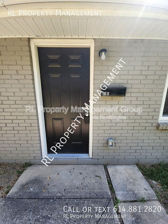 Primary Photo - 65 W Moler St