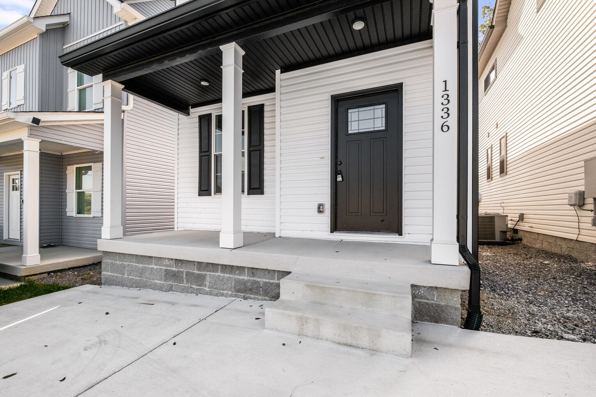Building Photo - 1336 Plum St