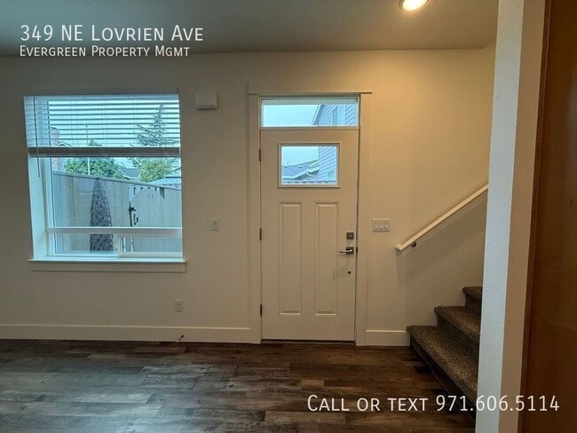 Building Photo - 349 NE Lovrien Ave