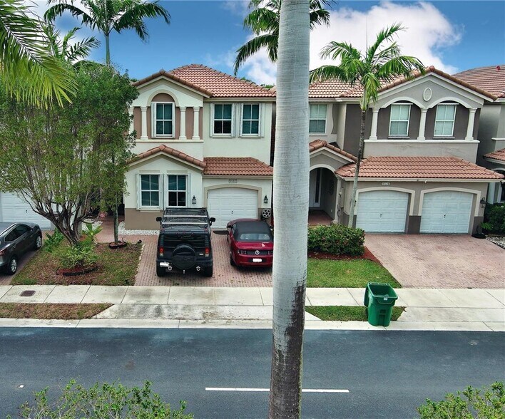 Building Photo - 8562 NW 108th Ave