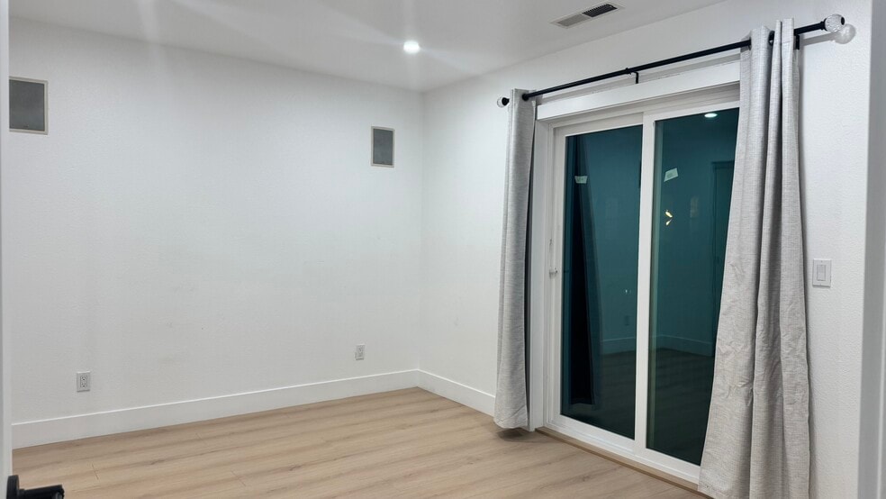 Building Photo - 3338 Ariel Joshua Ct