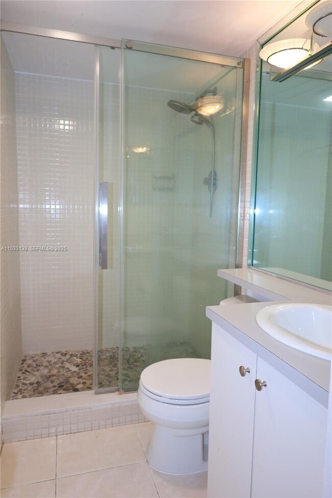 Building Photo - 20515 E Country Club Dr