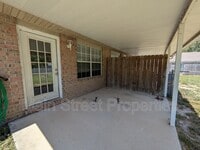 Building Photo - 3359 Green Briar Cir
