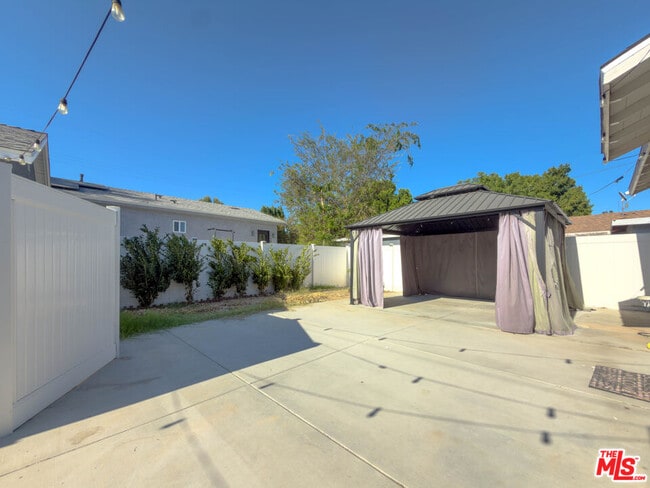 Building Photo - 15449 Septo St