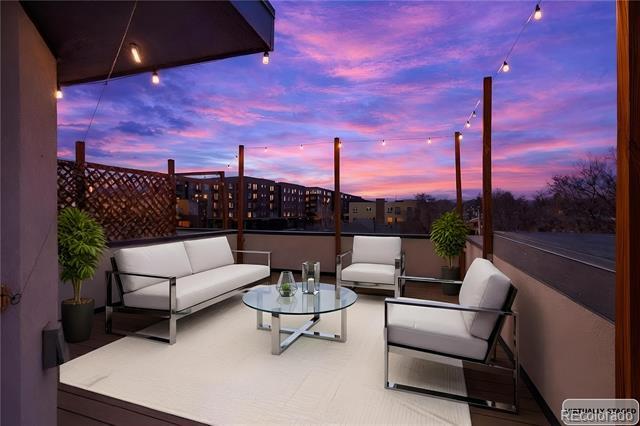 Building Photo - 3810 Julian St