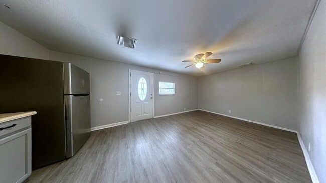 Building Photo - 8240 Krag Dr