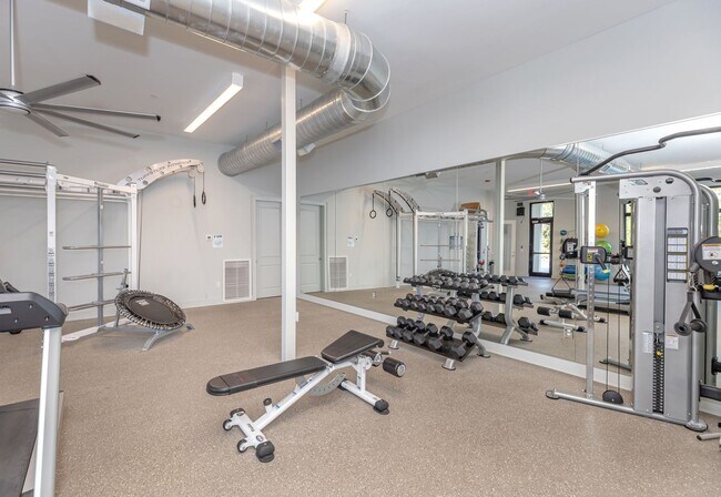 Building Photo - 2501 Bienville Blvd