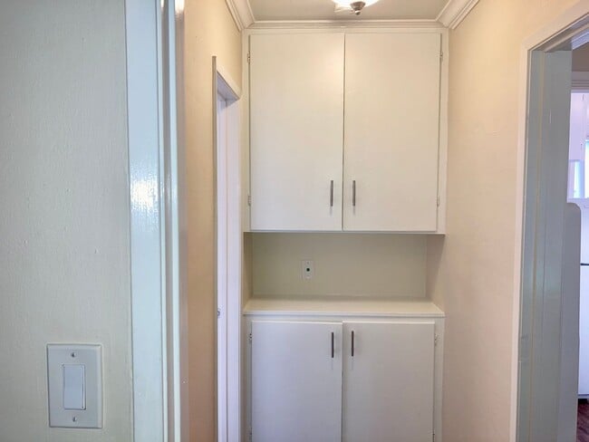 Building Photo - 1 Bed/1 Bath Pacific Beach