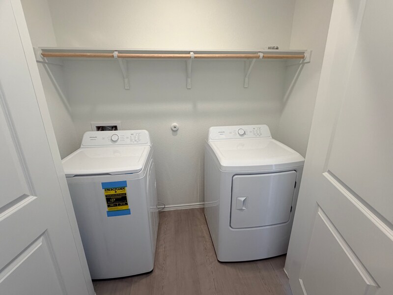 Building Photo - 208 Skyfire St