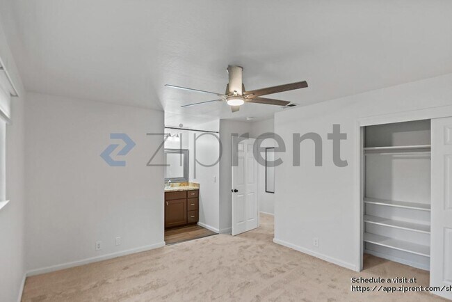 Building Photo - 129 John Kirk Ct