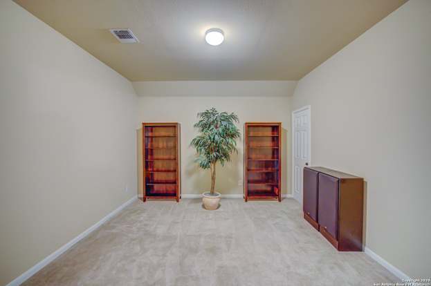 Building Photo - 398 Pecan Meadows