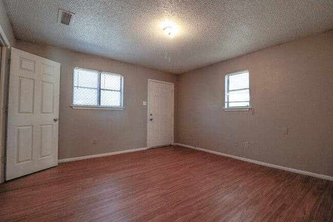 Building Photo - 2108 38th St