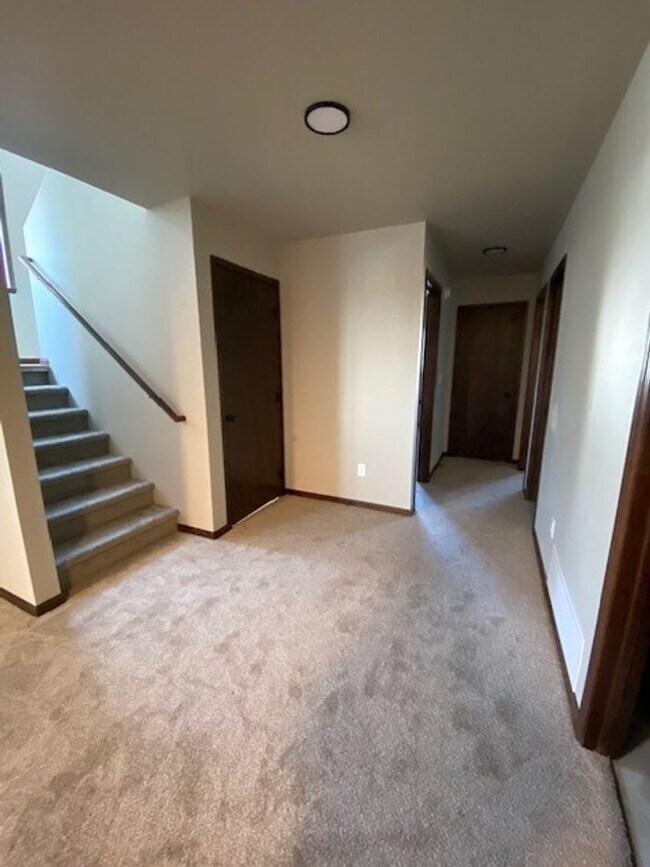 Building Photo - 6437 83rd Ave S