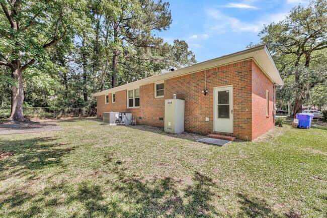 Building Photo - Solid Brick Home on Nearly Half an Acre — Space, Privacy & Charleston Convenience