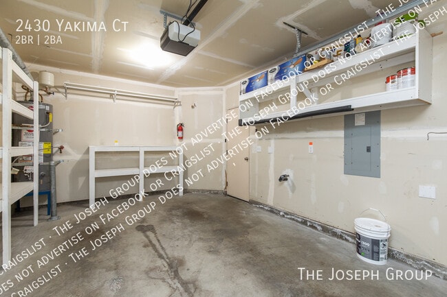 Building Photo - 2430 Yakima Ct