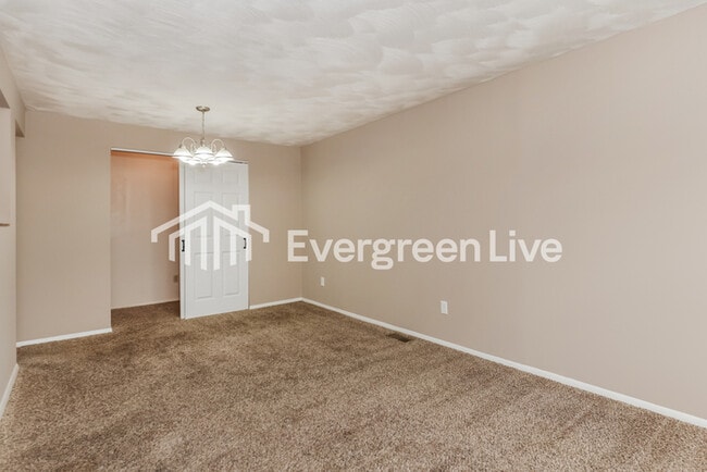 Building Photo - 7650 Damascus Dr