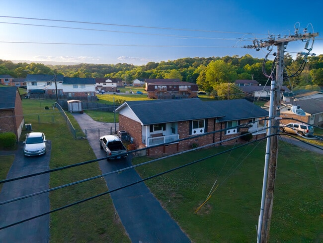 Building Photo - 4733 Norcross Rd