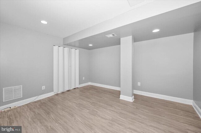 Building Photo - 6309 Arwen Ct
