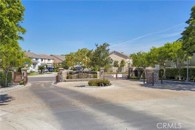 Building Photo - 1614 E Sedona Dr