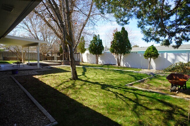 Building Photo - 9594 W Telfair Dr