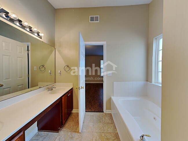 Building Photo - 63 Brockmore Drive