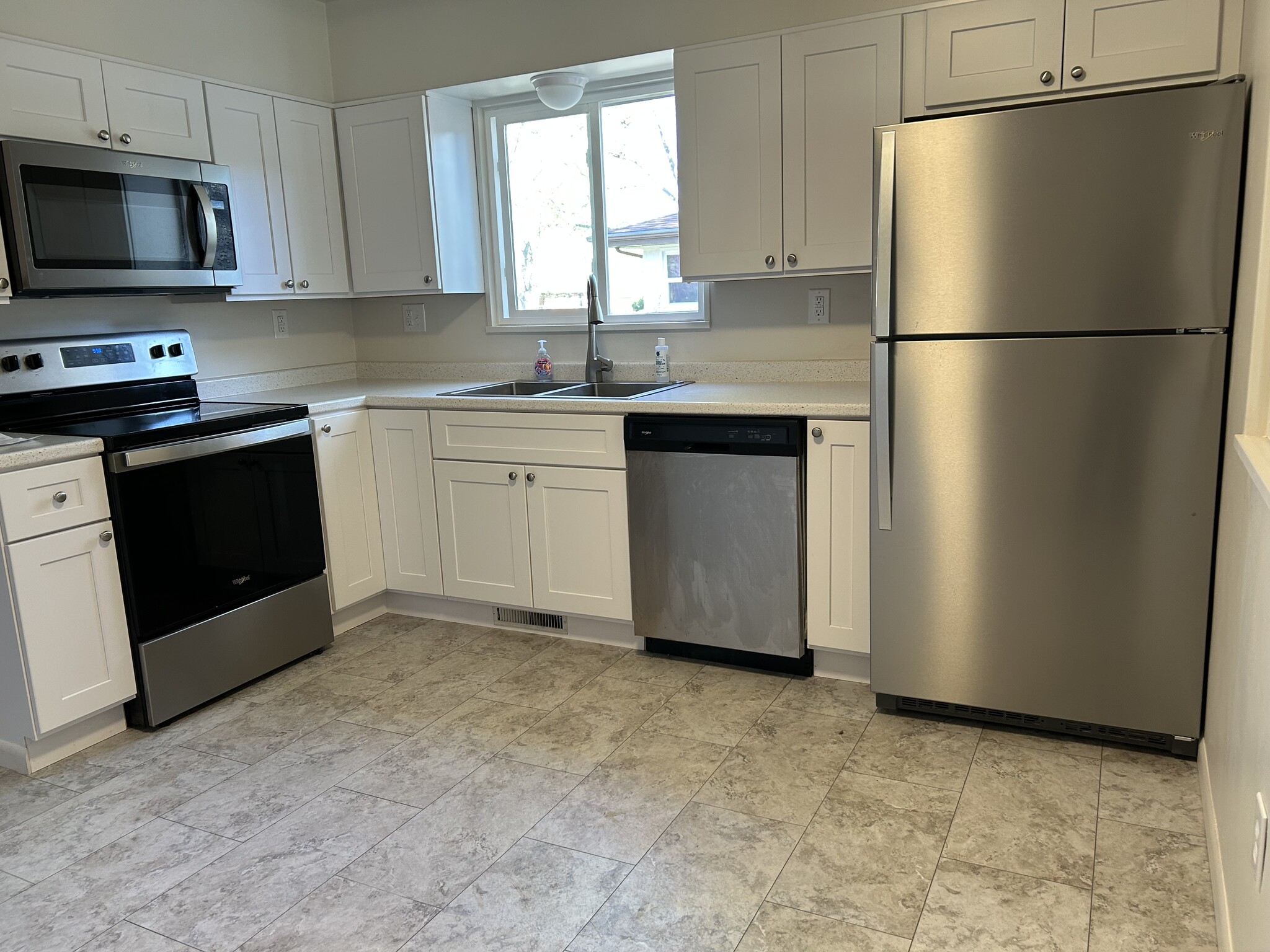 Kitchen - 3383 Locust Ln