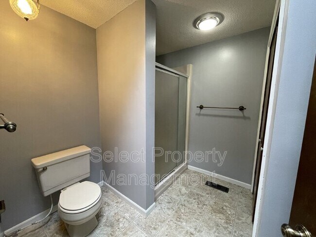 Building Photo - 1108 Southerly Point