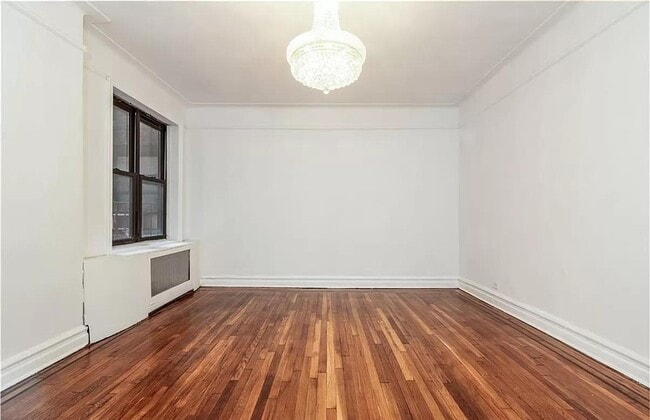 Building Photo - 44-14 Newtown Rd