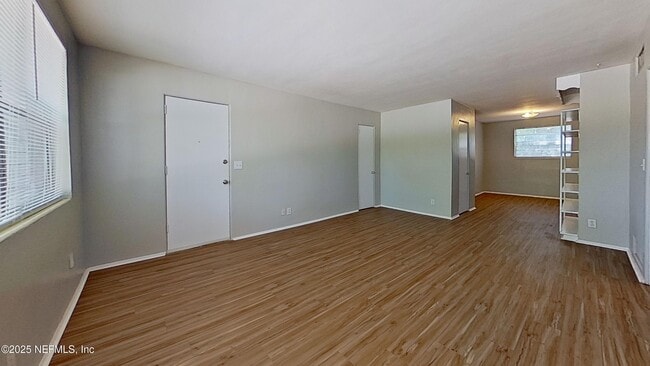 Building Photo - 3034 Belden St
