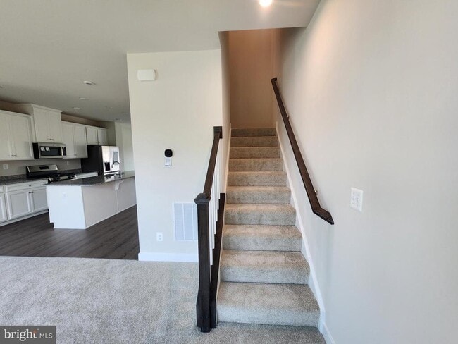 Building Photo - 844 New Castle Landing Dr