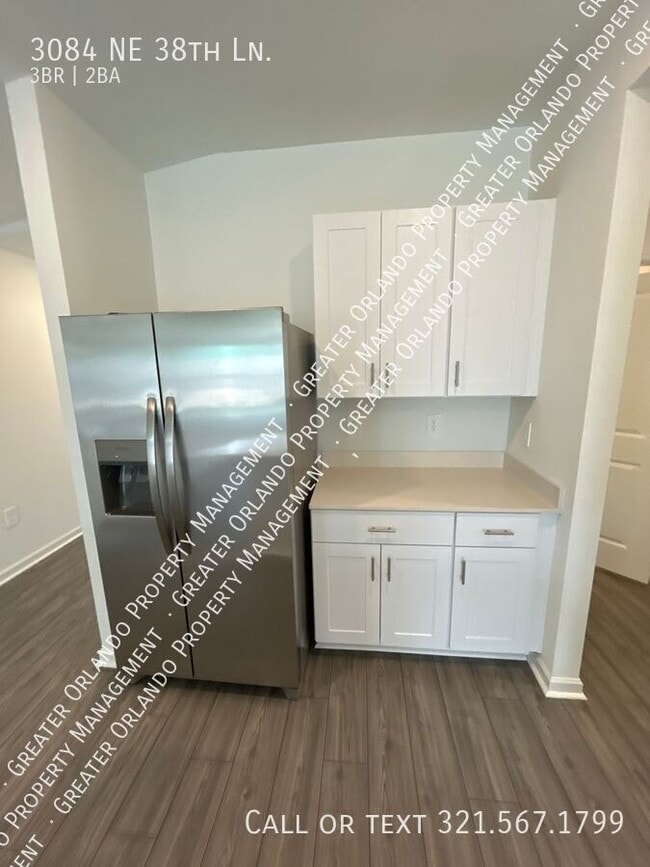 Building Photo - 3084 NE 38th Ln