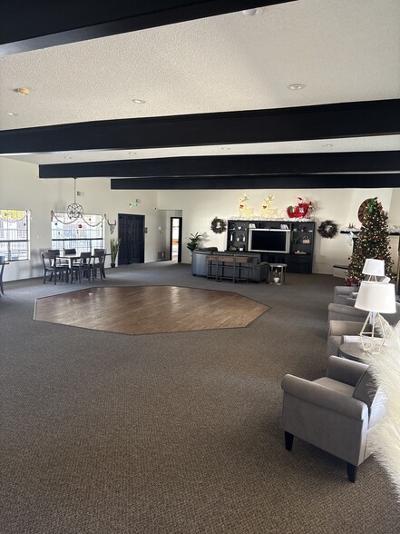 community rec hall - 15935 Spring Oaks Rd