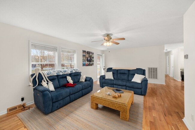 Building Photo - 117 Crazy Horse Trail