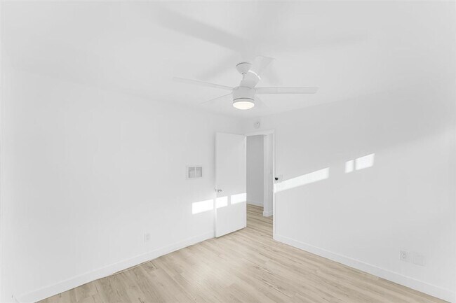 Building Photo - 16915 S Vermont Ave