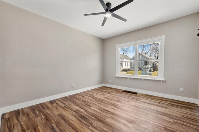Building Photo - 2217 N Buffum St