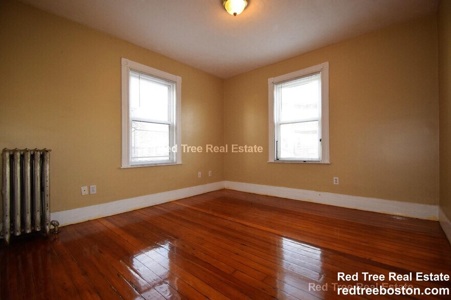 Building Photo - 6 Haskell St