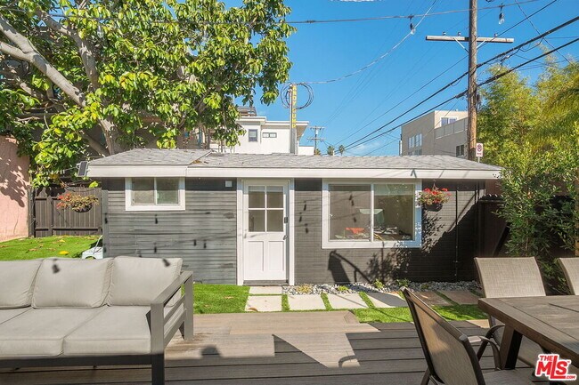 Building Photo - 2012 Linden Ave