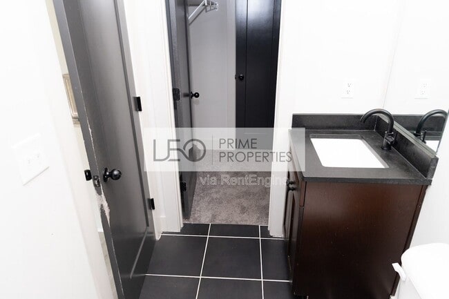 Building Photo - 2715 Sarazen Ct