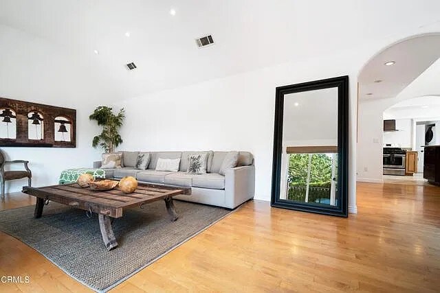 Building Photo - 748 N La Jolla Ave