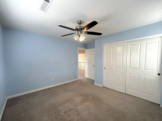 Building Photo - Super Desirable Southwest Reno