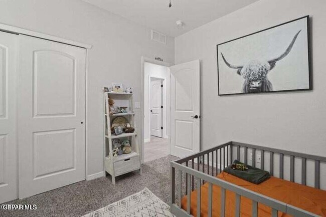 Building Photo - 905 Cottage Pl