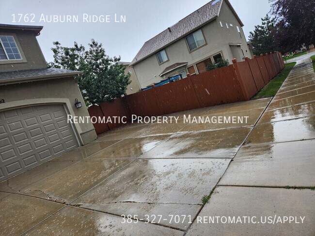 Building Photo - 1762 Auburn Ridge Ln