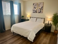 Building Photo - 7327 Sovereign Ct