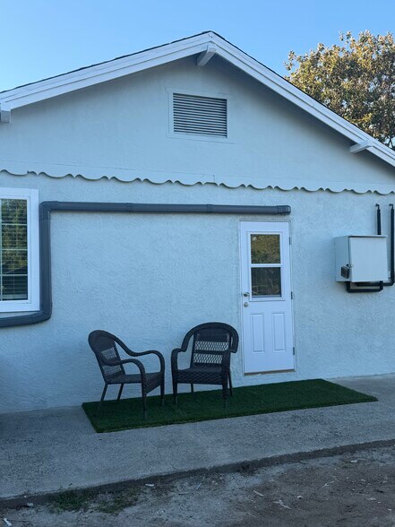 Building Photo - 621 Driscoll Rd