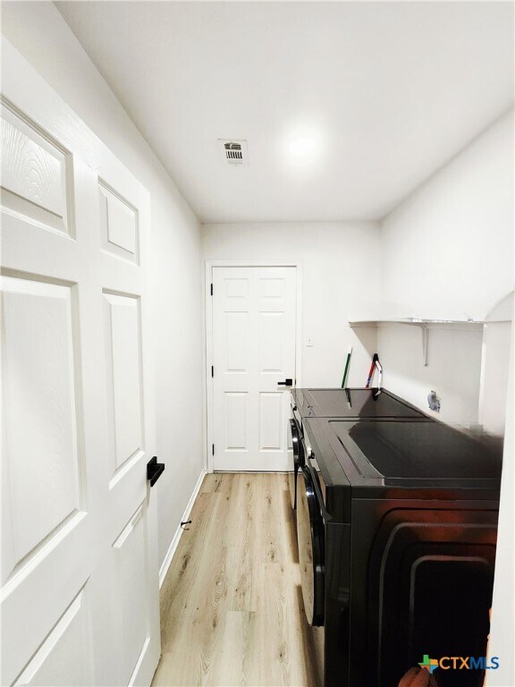 Building Photo - 1212 Neuberry Cliffe